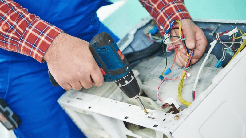 İstanbul Daikin Daikin çamaşır makinesi kart tamiri – Su almama arızası orijinal parça ile giderildi. - Teknik servis örneği